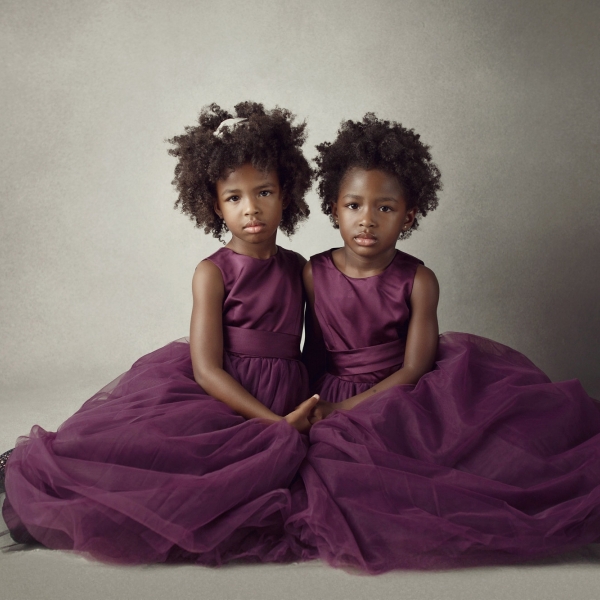 sisters-purple-dress